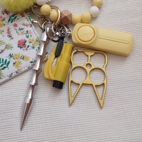 Safety keychain - Picture 3 of 3